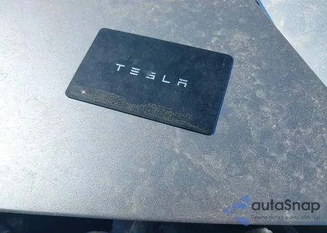 2024 Tesla Model Y Long Range Dual Motor All-Wheel Drive/Rwd from USA, damaged, VIN 7SAYGDED1RA327121